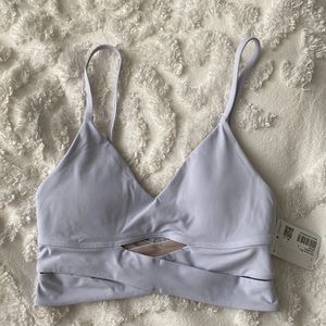 Purple lululemon cut out sports bra. Women. Size 2